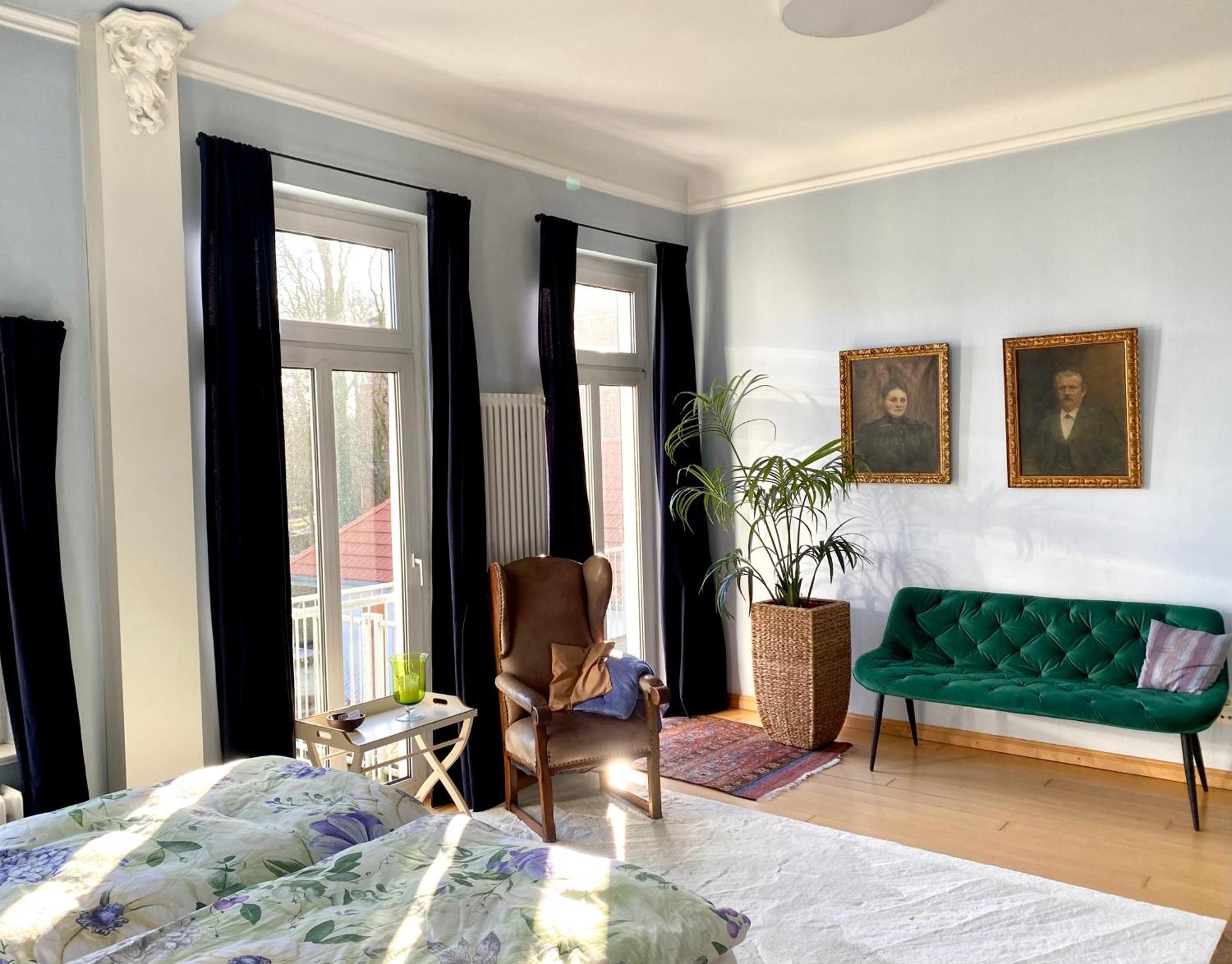 Ruhige Wohnung In Zentral Gelegener Gruenderzeitvilla Oldenburg Exterior foto